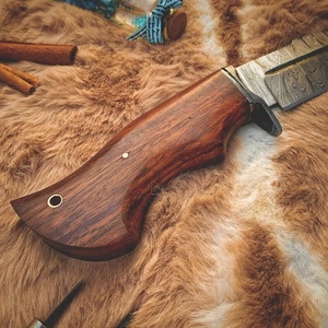 Cuchillo de Caza Damasco OEM ODM OBM, Hecho a Mano, para Campismo, Supervivencia y Uso General, con Acero 440C D2 VG10, TARJ ENTERPRISES - Product Image 6