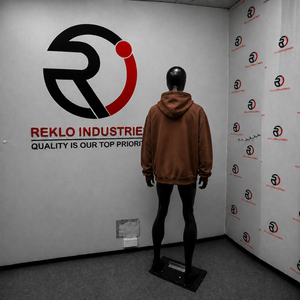 Sweat à capuche oversize marron style gothique avec croix cloutée et manches ornées de strass, unisexe, streetwear, coupe tendance, en promotion - Product Image 4