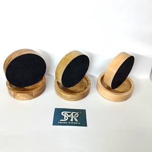 Support de lampe en bois massif artisanal, base ronde en bois pour lampes de table à abat-jour métallique et décoration intérieure - Product Image 3