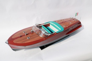 Bateau à moteur Super Riva Tritone en bois fait main - Modèle de yacht italien classique à deux moteurs, rare, pour la décoration de la maison ou du bureau - Product Image 4