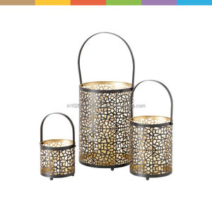 Trabajo de corte láser adornado en candelabro votivo de hierro para temas de decoración de eventos o hogar lujosos y tradicionales - Product Image 3