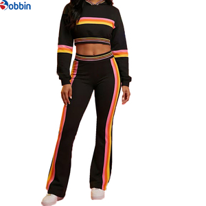 Conjunto de Sudadera con Capucha Estilo Urbano para Mujer, Chándal con Franja Lateral de Arcoíris, Sudadera Corta con Capucha y Pantalones Deportivos con Contraste - Product Image 2