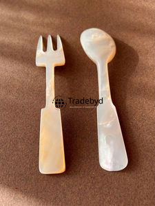 Cuillère en nacre de designer, élégante et faite à la main, pour la cuisine et la table, Tradebyd - Product Image 3