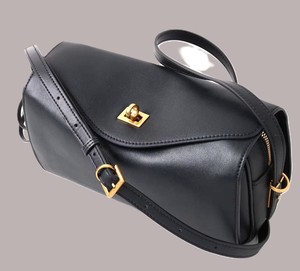 Royaa <b>Small</b> Classic Design Waterproof Genuine Leather Shoulder Bag Single Zipper Closure Elegant Structured Mini <b>Handbag</b> - Product Image 1