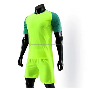 Maillot de football pour jeunes enfants pour hommes Nom de l'équipe personnalisé Logo Numéro Découpe automatisée Service OEM personnalisé Vêtements de football de haute qualité - Product Image 5