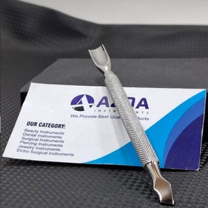 Pousse-cuticules professionnel en acier inoxydable à double extrémité, nettoyeur d'ongles, outil de manucure et pédicure pour salon et usage domestique - Product Image 4