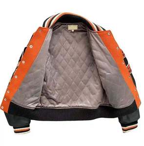 Veste universitaire vintage pour homme, orange et noire, avec broderie Warriors Football et patchs, col rabattu, coupe classique - Product Image 2