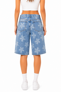 Shorts Bermuda en jean pour femme, bleu clair, imprimé floral, coupe ample, longueur genou, taille haute, décontracté, pour l'été - Product Image 3