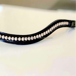 Banda de charol con acabado de lujo, mejor calidad, costura completa y relleno suave personalizado con perlas blancas, cristales ostentosos - Product Image 3