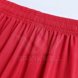 Ensemble complet d'uniformes de basketball élégants pour hommes avec maillot et short – Tenue de sport légère et durable, idéale pour les joueurs professionnels - Product Image 5
