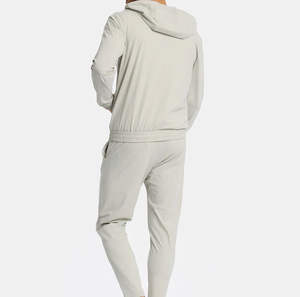 Conjunto Deportivo de Dos Piezas para Hombre, de Primera Calidad, Transpirable, para Gimnasio y Fitness, para un Rendimiento Mejorado y una Comodidad con Estilo - Product Image 6