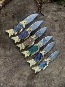 Nouveau Couteau Pliant de Poche en Damas Fait Main de Marque Haut de Gamme, Manche en Résine Nid d'Abeille Gravé, Bouton Poussoir, Cadeau Personnalisé - Product Image 5