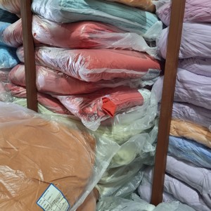 ผลิตในเกาหลี ผ้าถักคอตตอน 100% ผ้ายืดเนื้อนุ่ม คุณภาพสูง สีพื้น ย้อมสีเรียบ สำหรับตัดเย็บเสื้อผ้า - Product Image 5