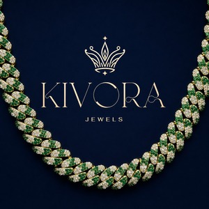Collier chaîne cubaine en argent 925 avec moissanite vert et blanc, bijou de déclaration en forme de couronne, idéal pour cadeau de fête - Product Image 1