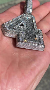 จี้เงินแท้ 925 ชุบทองคำขาวประดับเพชรโมอิสซาไนต์เต็มตัว รูปเลข 4 งานแฮนด์เมดสั่งทำพิเศษ สร้อยคอผู้ชาย - Product Image 5