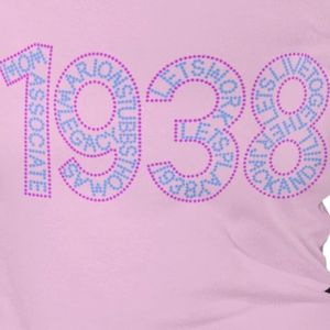 T-shirt graphique brodé rose pour femme, manches courtes, col rond, haut décontracté, design vintage inspiré du numéro 1938, mode quotidienne - Product Image 5