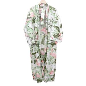 Bata Kimono de Algodón Orgánico Hecha a Mano con Estampado Floral, Cuello en V, Cierre con Cinturón, Larga, Mangas Largas, Transpirable, Tradicional para Mujer - Product Image 3
