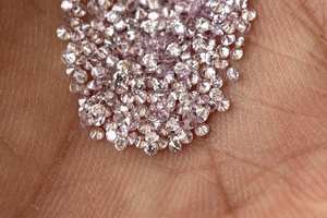 Diamante suelto de corte redondo de 1 mm a 3 mm, color púrpura intenso cultivado en laboratorio, para la fabricación de joyas, color elegante, pulido a mano en India. - Product Image 3