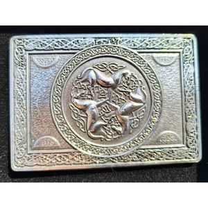 La hebilla del cinturón celta Saltire está hecha de peltre sin plomo y fabricada en Escocia. - Product Image 4