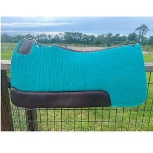 Vente chaude Premium Quality Western Horse Saddle Pad Coton Outershell avec doublure en laine et remplissage en polyester - Product Image 1