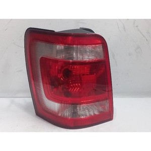 Luz Trasera Izquierda Usada Escape 8L8Z13405A - Product Image 2