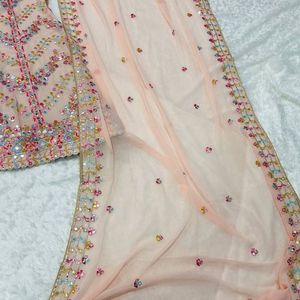 Conjunto de Lehenga Choli de Georgette para Mujer con Trabajo de Hilo Zari y Espejo de Papel, Diseño Festivo para Bodas con Dupatta - Product Image 3