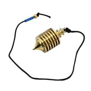 Pendentif Feng Shui en spirale verticale dorée polie pour la guérison énergétique, la divination et l'art écologique - Vente en gros - Product Image 3