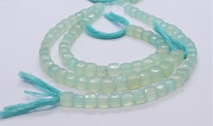 Calcedoine Aqua Naturelle Facettée en Forme de Cube, Perles Briolette en Calcedoine, Perles Boîte 3D, Perles Carrées Calcy 7-8MM, Bijoux en Calcedoine Aqua - Product Image 3