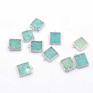 Colgante Cuadrado de Amazonita Chapado en Plata con Engaste de Latón para Fabricación de Joyas al por Mayor - Product Image 1