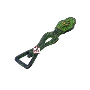 Ouvre-bouteille en laiton Accessoires de bar uniques Ouvre-bouteille en laiton (140mm) - Product Image 2