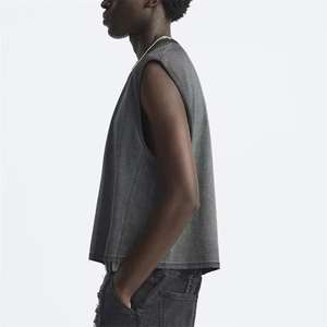 Camisetas de Gimnasio Personalizadas de Alta Calidad para Hombre, Estilo Deportivo, Color Negro, Corte Recto, Sin Mangas - Product Image 3