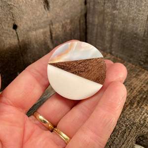 Poignée de meuble en bois naturel et os, écologique et résistante au four - Product Image 2