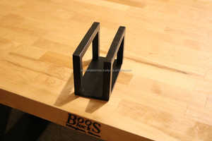 Porte-serviettes en acier inoxydable fait main au design moderne en métal enduit de poudre noire pour accessoire de vaisselle d'hôtel et de dîner - Product Image 3