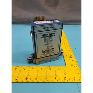 Unit Instruments UFC-<b>1660</b> Mass Flow Controller - Trusted Global Legacy Semiconductor Equipment and Parts at - Product Image 1