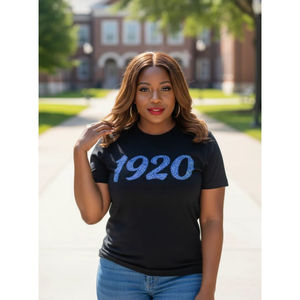 เสื้อเชิ้ตสีดำ 1920 บลูไดมอนด์ส ท็อปสำหรับผู้หญิง ผ้าฝ้าย 100% ประดับเลื่อม ลายตัวเลขกรีก เสื้อสำหรับชมรมนักศึกษา เสื้อฉลองครบรอบ Zeta Phi Beta Heritage Wear - Product Image 3