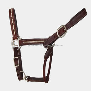 Cabestro de caballo de cuero acolchado resistente y duradero, cabestro de Carreras de Caballos de latón macizo ajustable completo y accesorios a bajo precio - Product Image 1