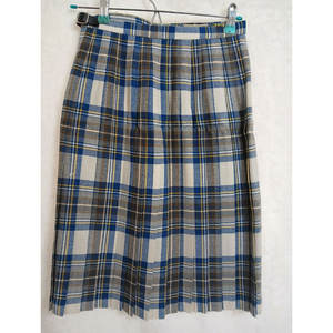 Jupe plissée écossaise Stewart en mélange de laine à carreaux bleus matelassés, style kilt, bleu beige 2026 - Product Image 2