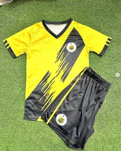 Uniforme de Fútbol al por Mayor, Camiseta y Pantalones Cortos de Fútbol para Hombre, Uniforme de Fútbol 7v7 Sublimado en Poliéster Unisex - Product Image 2