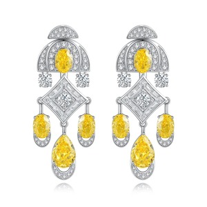 Boucles d'oreilles de luxe pour femme, design géométrique, en argent 925 et zircon, sertissage à griffes, bijoux de mariage - Product Image 2