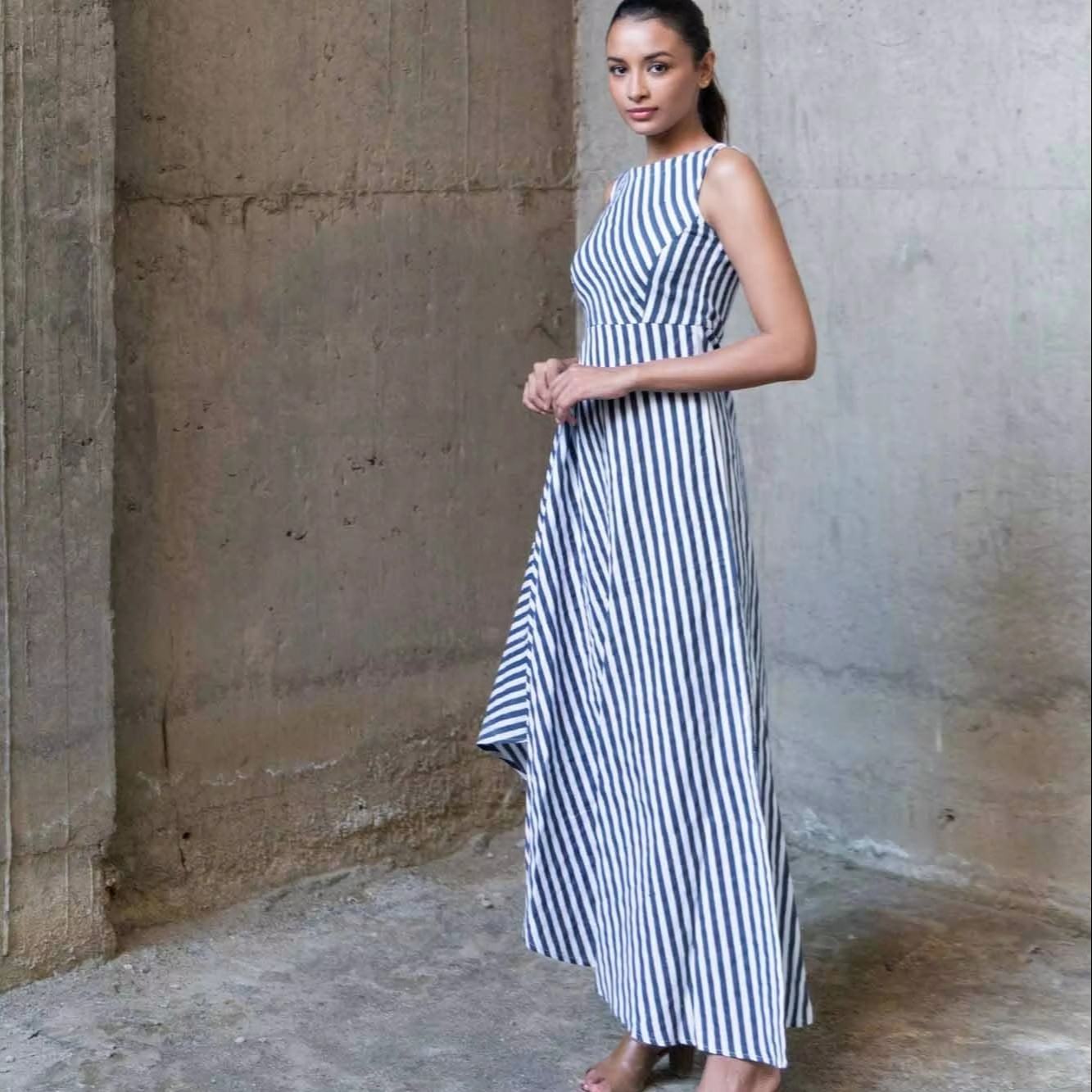Líneas Horizontales Vestidos Con Rayas A Los Lados Estilo Chic Y