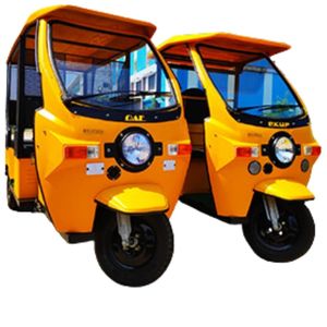 Rickshaw automatique électrique à essence à 4 passagers à haut rendement avec entraînement motorisé à corps fermé Vitesse maximale de 30 km/h - Product Image 2