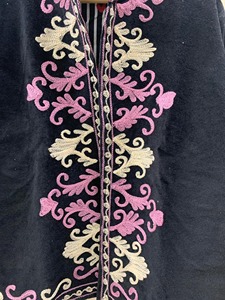 Elegante Chaqueta Negra de Algodón Bordada con Estampado Floral, Cuello Mao, Manga Larga, para Otoño, para Adultos - Product Image 4