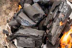 Charbon de bois naturel de haute qualité à combustion longue durée et sans fumée pour barbecue - Product Image 3