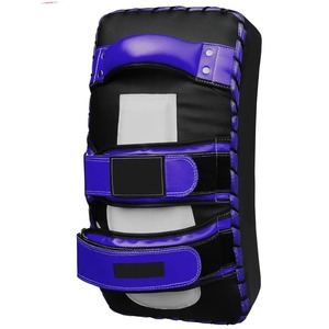 Protector de Piernas con Diseño Curvo y Acolchado Multicapa para Máxima Protección, Transpirable y de Secado Rápido - Product Image 4