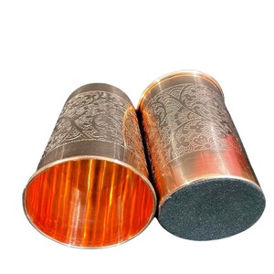 Pichet en cuivre gravé classique, idéal pour les cadeaux d'anniversaire et les offres de remerciement haut de gamme, fabriqué à la main en Inde - Product Image 4