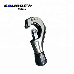 Cortador de tubos y tubos telescópicos con rodamiento, CALIBRE de 1/8 "a 1-3/8" (3-35mm) - Product Image 3