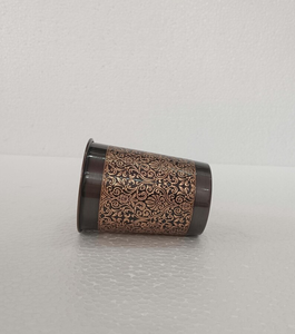 Gobelet antique en cuivre noir avec gravure florale ornée, tasse à boire en métal faite à la main pour la maison, les repas et les cadeaux - Product Image 5