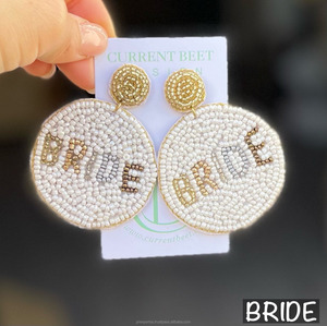 Pendientes de cuentas de semillas de fiesta nupcial novia Wifey Cheers diseño de botella de champán estilo bohemio patrón de flores tamaño personalizado moda - Product Image 6