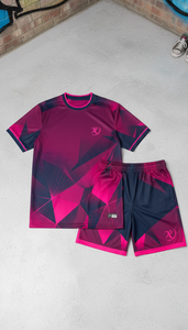 ชุดเสื้อและกางเกงวอลเลย์บอลพิมพ์ลายพรางสีเทาสเลทแบบขายส่งตามสั่ง OEM ชุดยูนิฟอร์มทีมซับเหงื่อ ชุดกีฬาแบบระเหิดสี - Product Image 2
