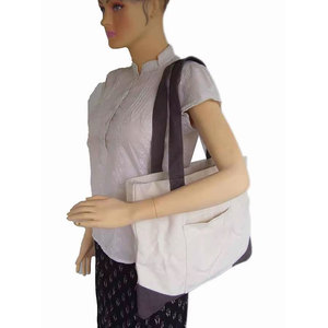 Bolsa de Mano Promocional de Lona Ecológica de Dos Colores con Logotipo Personalizado para Mujer, Reutilizable, al Por Mayor, al Mejor Precio, con Asa Marrón de 50 cm - Product Image 4